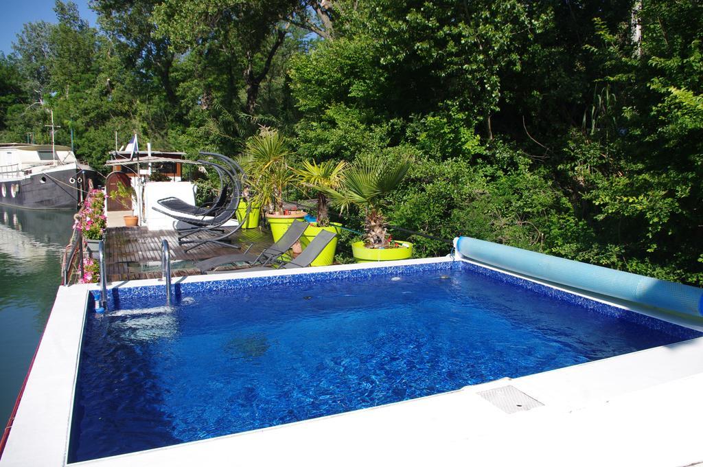 Peniche Le Hasard Bed and Breakfast Villeneuve-lès-Avignon Εξωτερικό φωτογραφία