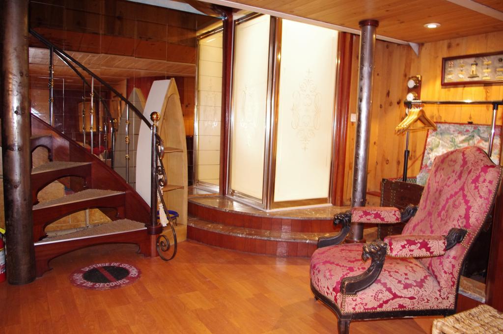 Peniche Le Hasard Bed and Breakfast Villeneuve-lès-Avignon Εξωτερικό φωτογραφία
