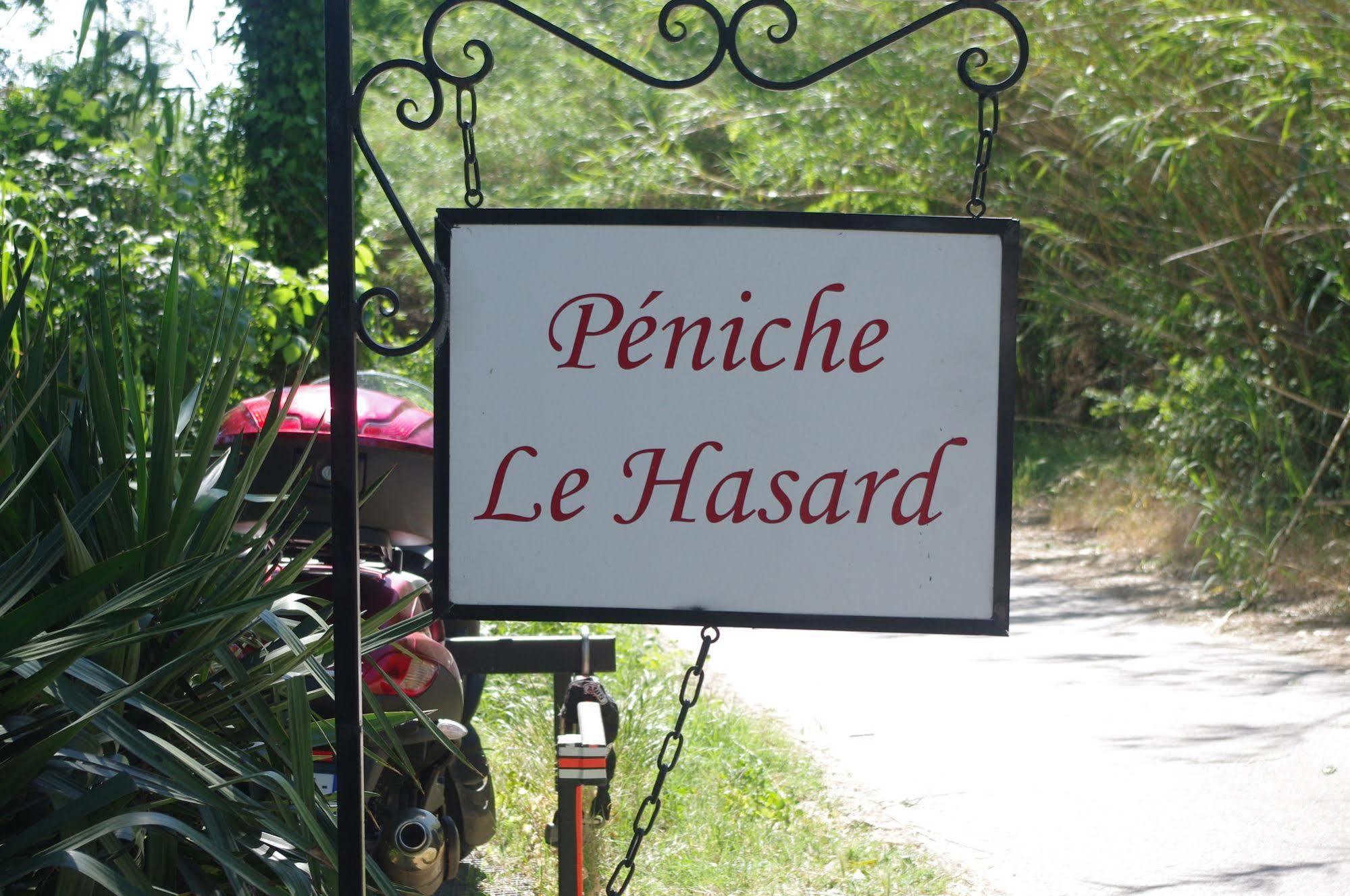 Peniche Le Hasard Bed and Breakfast Villeneuve-lès-Avignon Εξωτερικό φωτογραφία